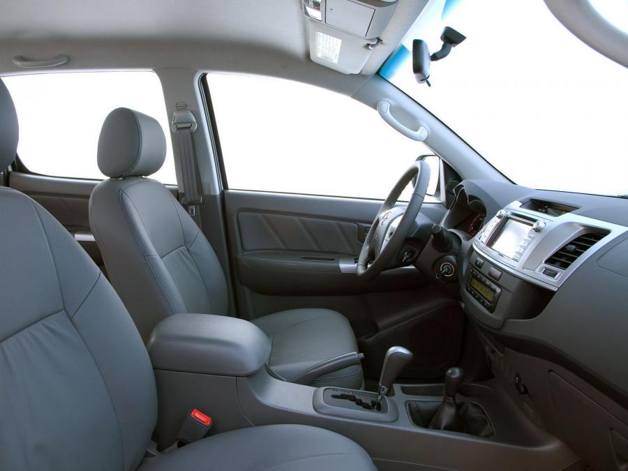  Toyota Hilux SRV Cabine Dupla 4x4 2012 года  (фото 3 из 11)